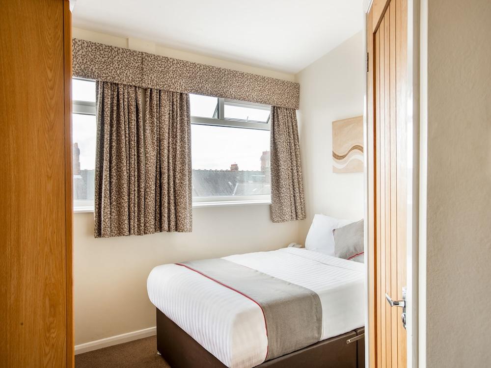 Dene Hotel Newcastle-upon-Tyne Extérieur photo